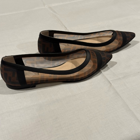 Fendi Mesh Logo Flats - Picture 7 of 7